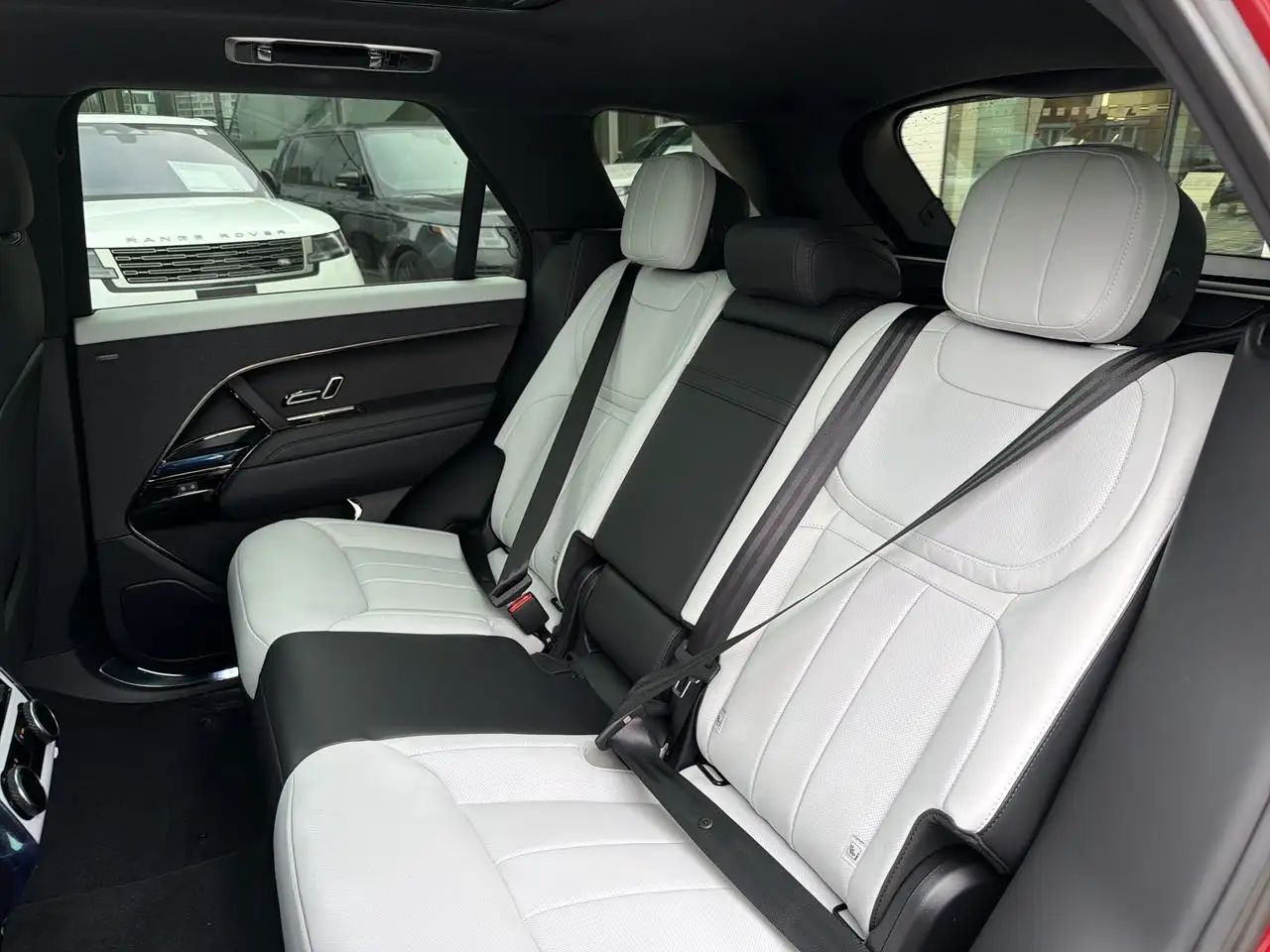 Land Rover Range Rover Sport снимка Land Rover Range Rover Sport