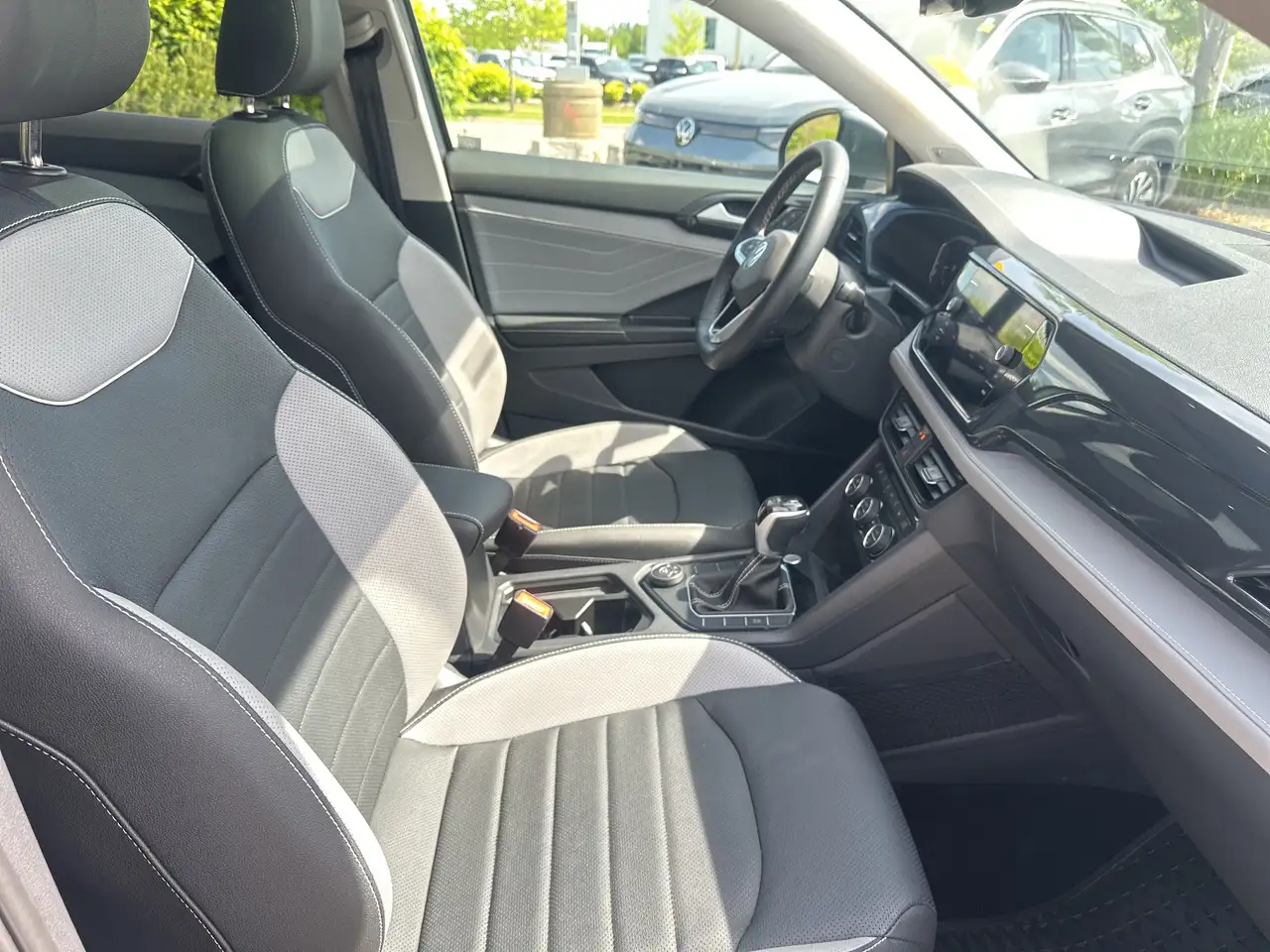 Volkswagen Taos снимка Volkswagen Taos
