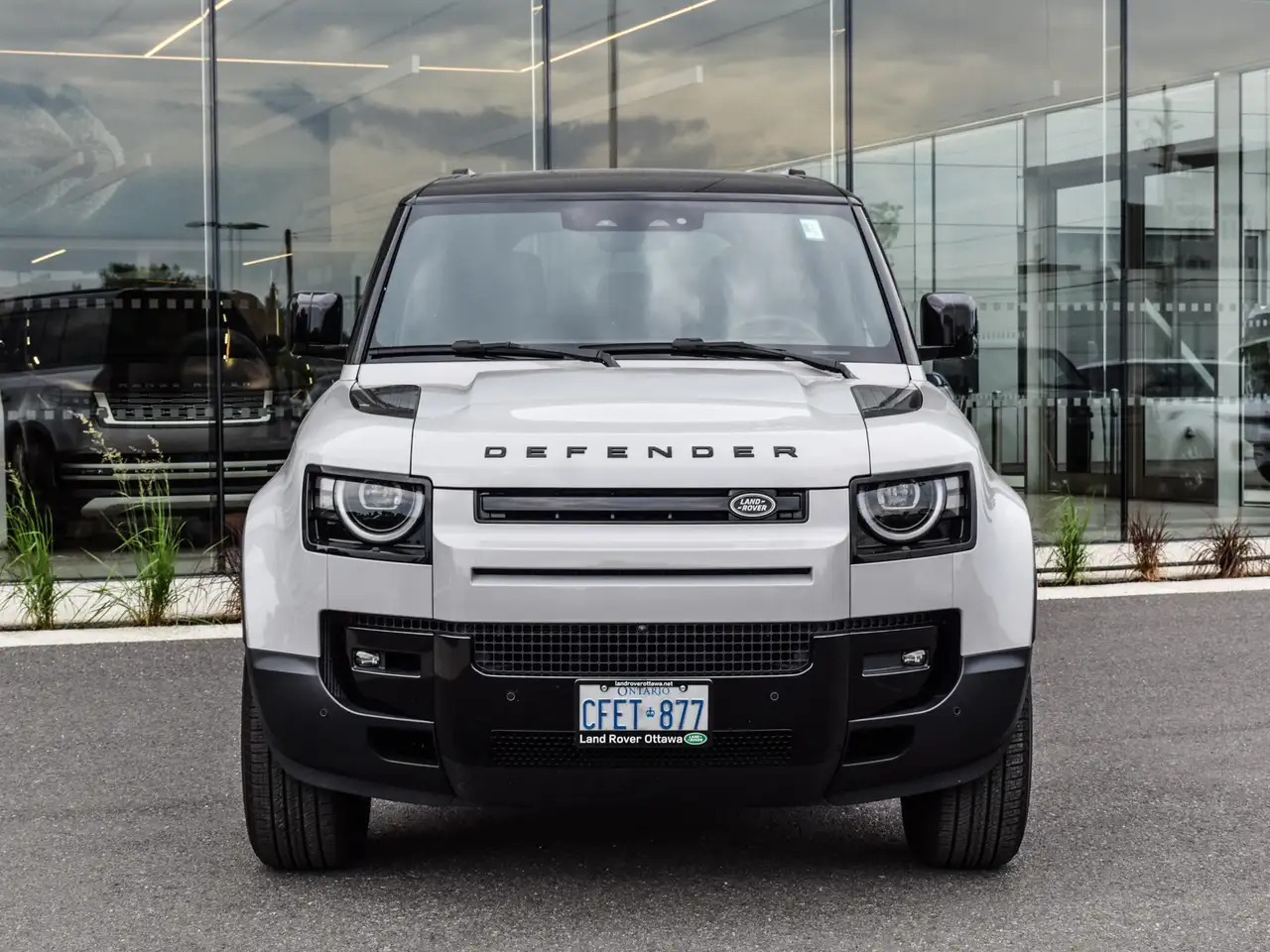 Land Rover Defender photo Land Rover Defender