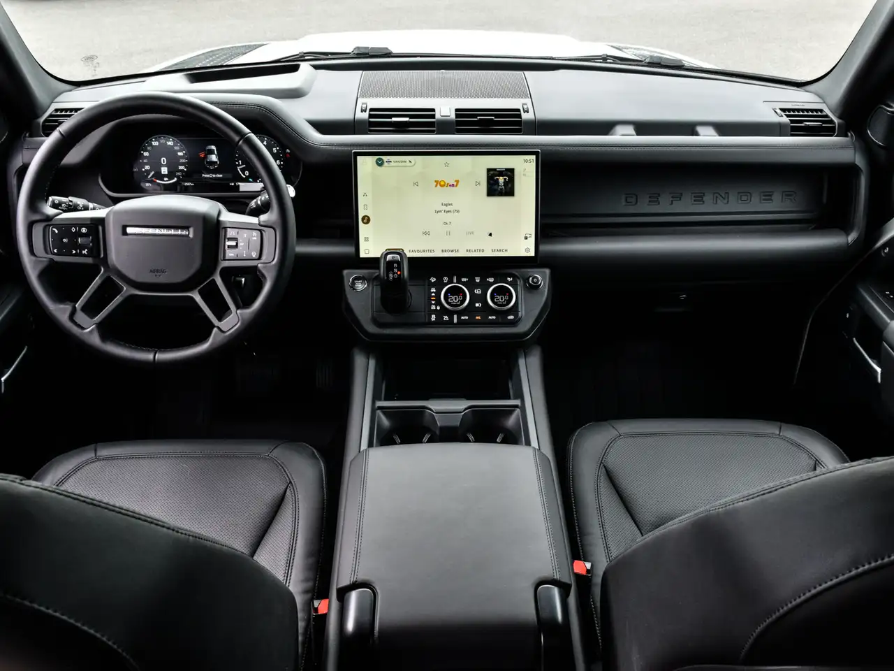 Land Rover Defender photo Land Rover Defender