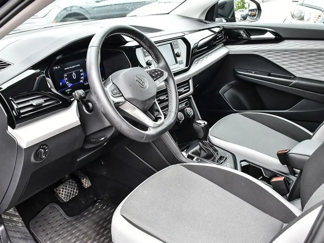 Volkswagen Taos снимка Volkswagen Taos