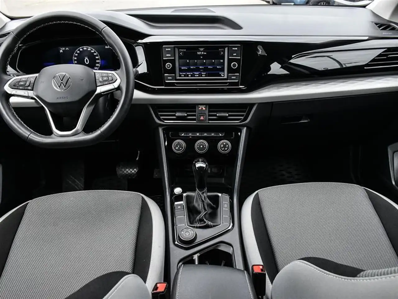 Volkswagen Taos снимка Volkswagen Taos