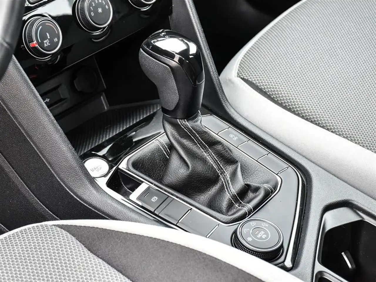 Volkswagen Taos снимка Volkswagen Taos