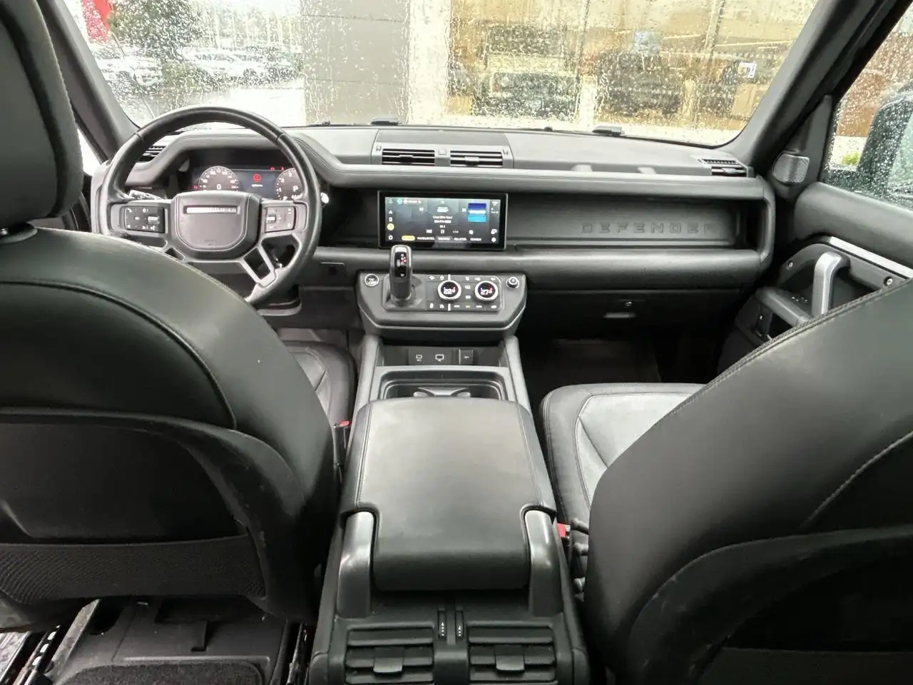 Land Rover Defender photo Land Rover Defender