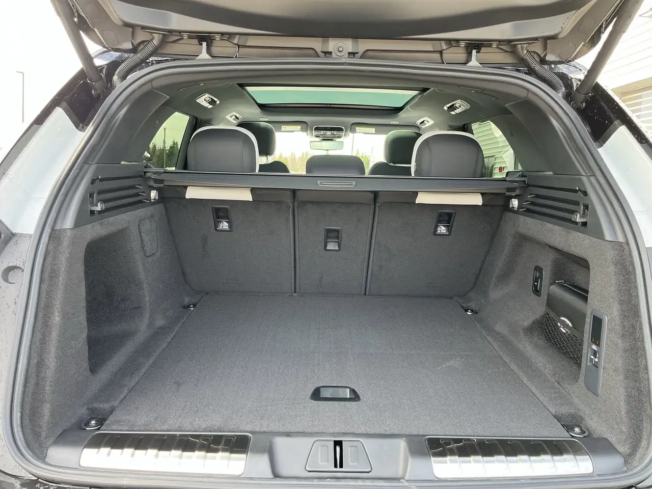 Land Rover Range Rover Sport снимка Land Rover Range Rover Sport