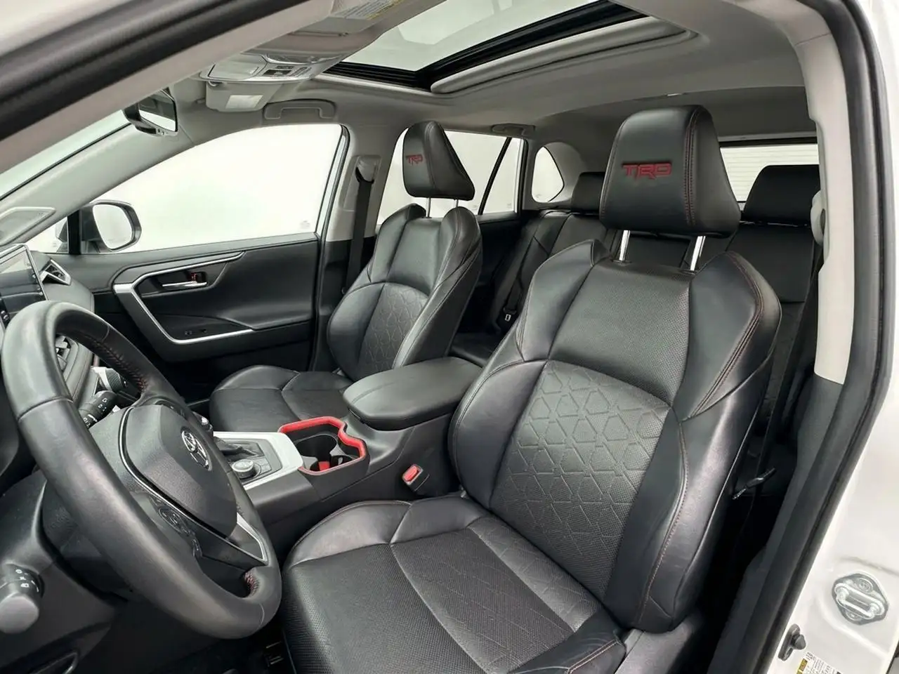 Toyota RAV 4 снимка Toyota RAV 4