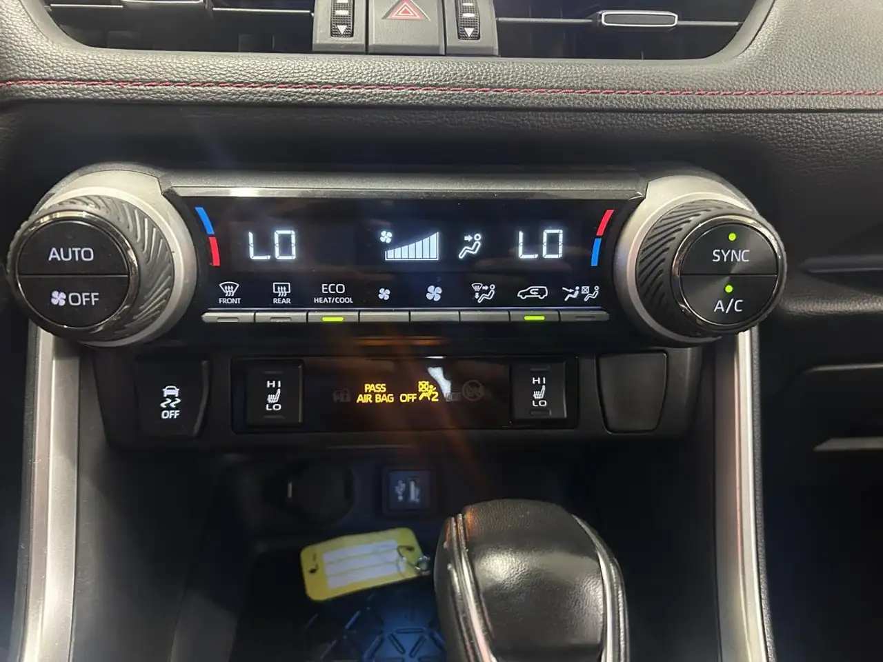Toyota RAV 4 Prime снимка Toyota RAV 4 Prime