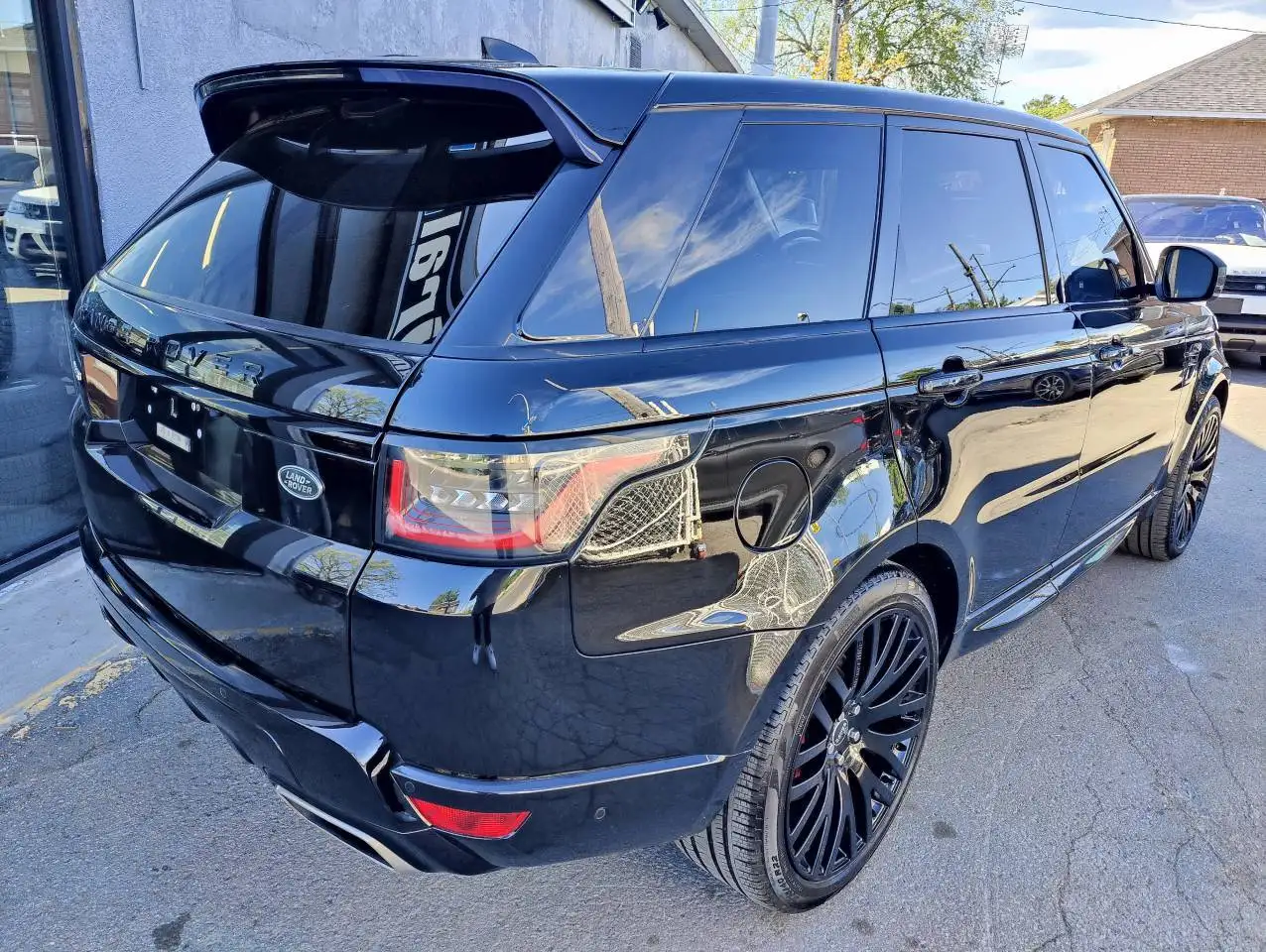Land Rover Range Rover Sport снимка Land Rover Range Rover Sport