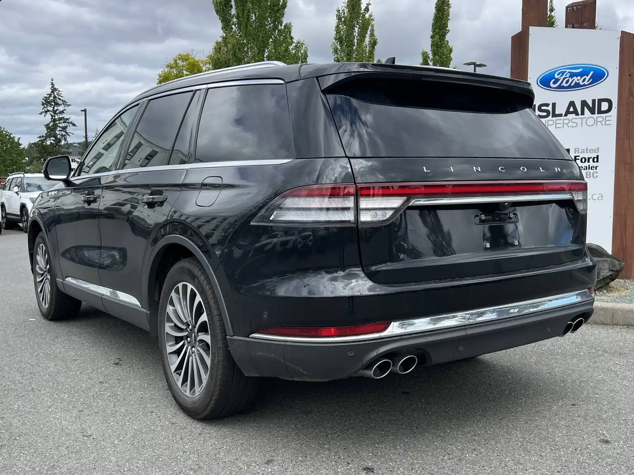 Lincoln Aviator снимка Lincoln Aviator