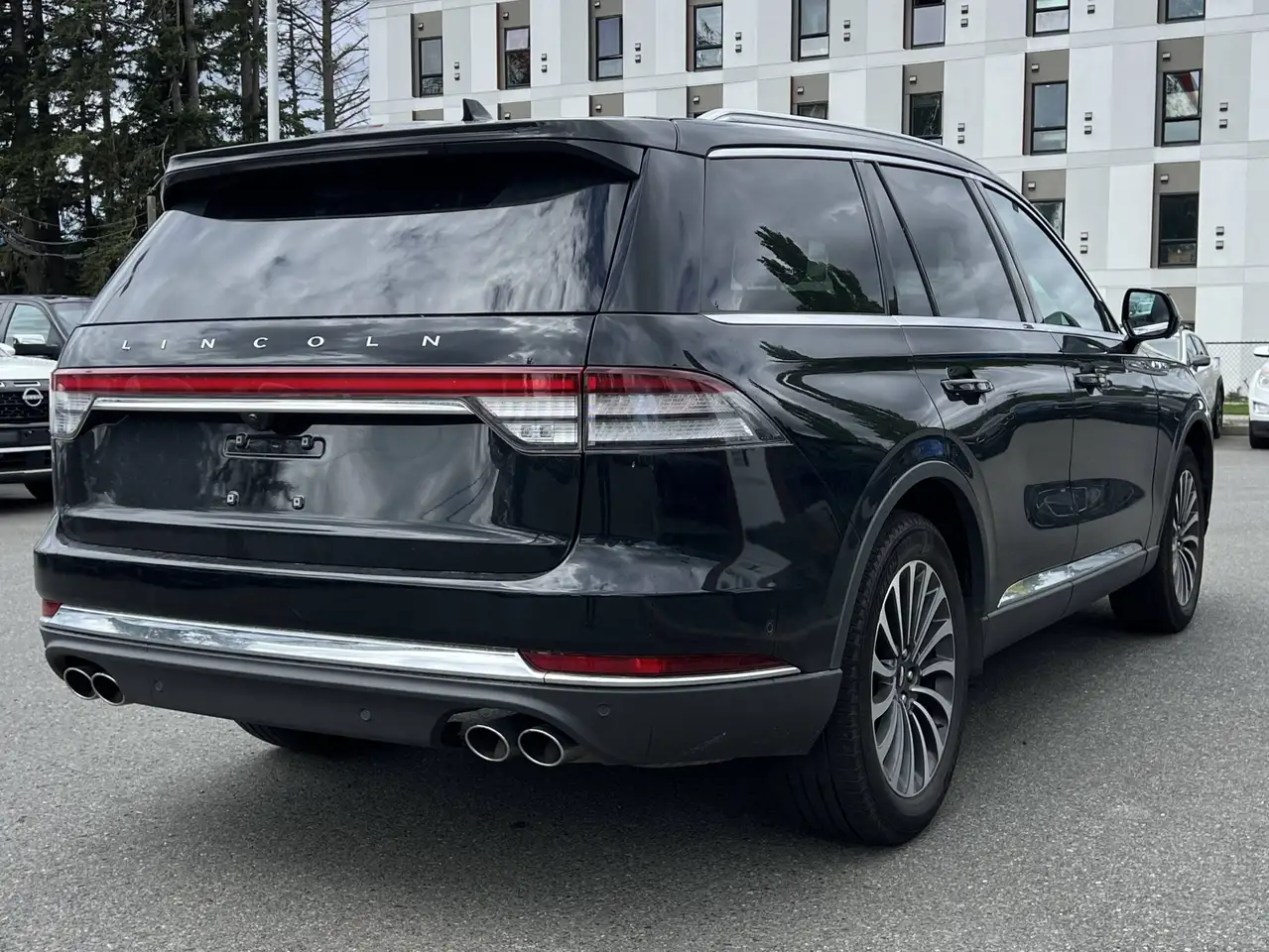 Lincoln Aviator снимка Lincoln Aviator