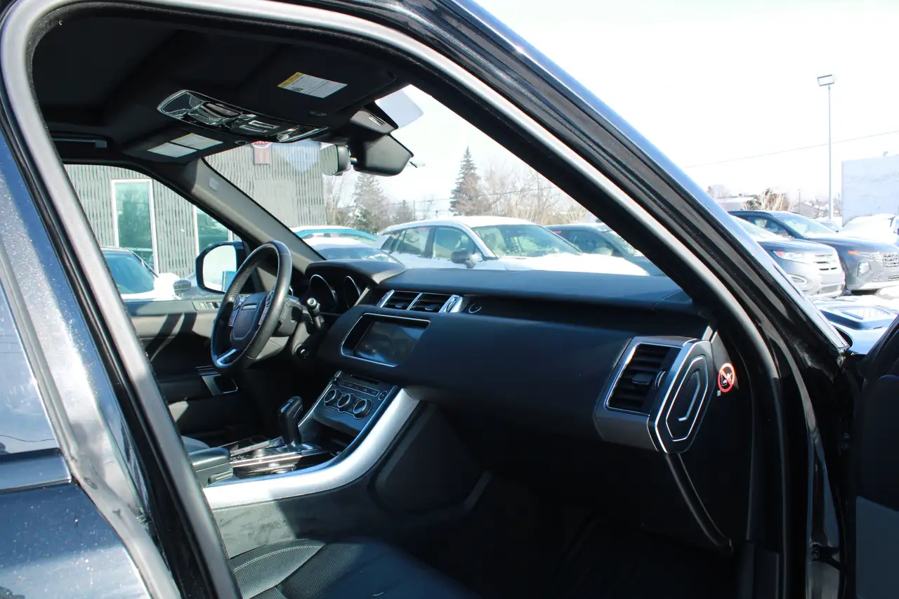 Land Rover Range Rover Sport снимка Land Rover Range Rover Sport