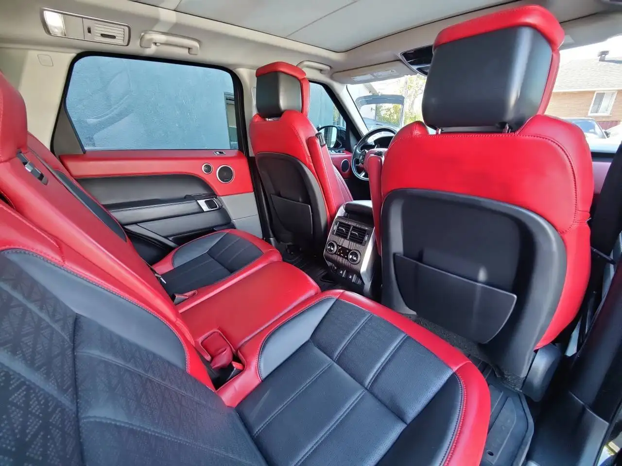 Land Rover Range Rover Sport снимка Land Rover Range Rover Sport