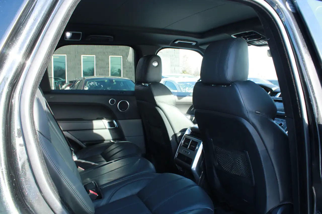 Land Rover Range Rover Sport снимка Land Rover Range Rover Sport