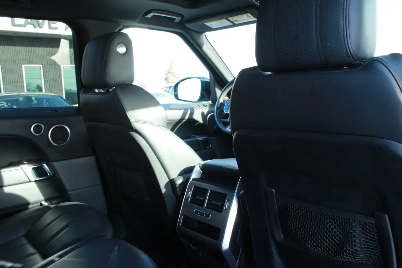 Land Rover Range Rover Sport снимка Land Rover Range Rover Sport