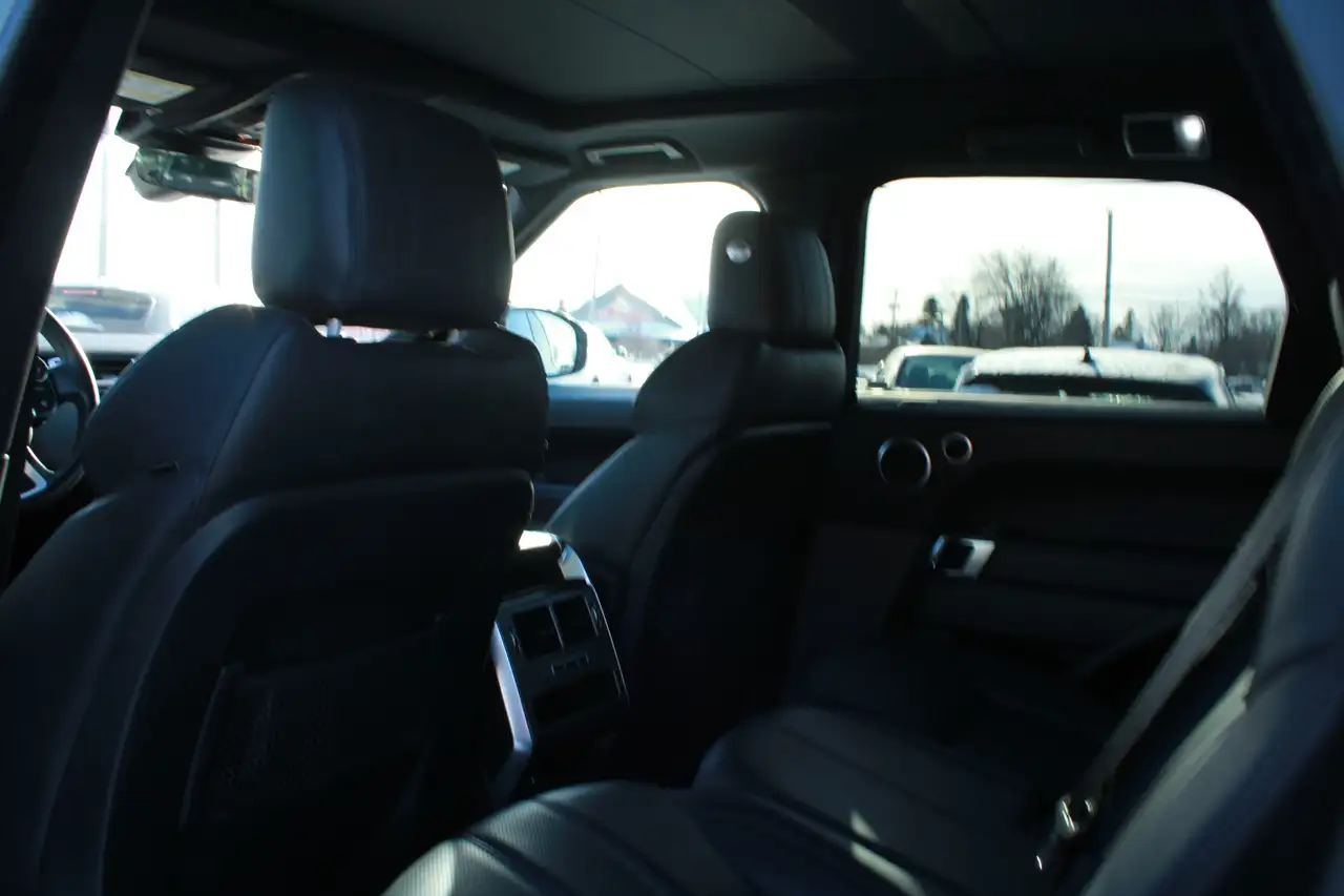 Land Rover Range Rover Sport снимка Land Rover Range Rover Sport