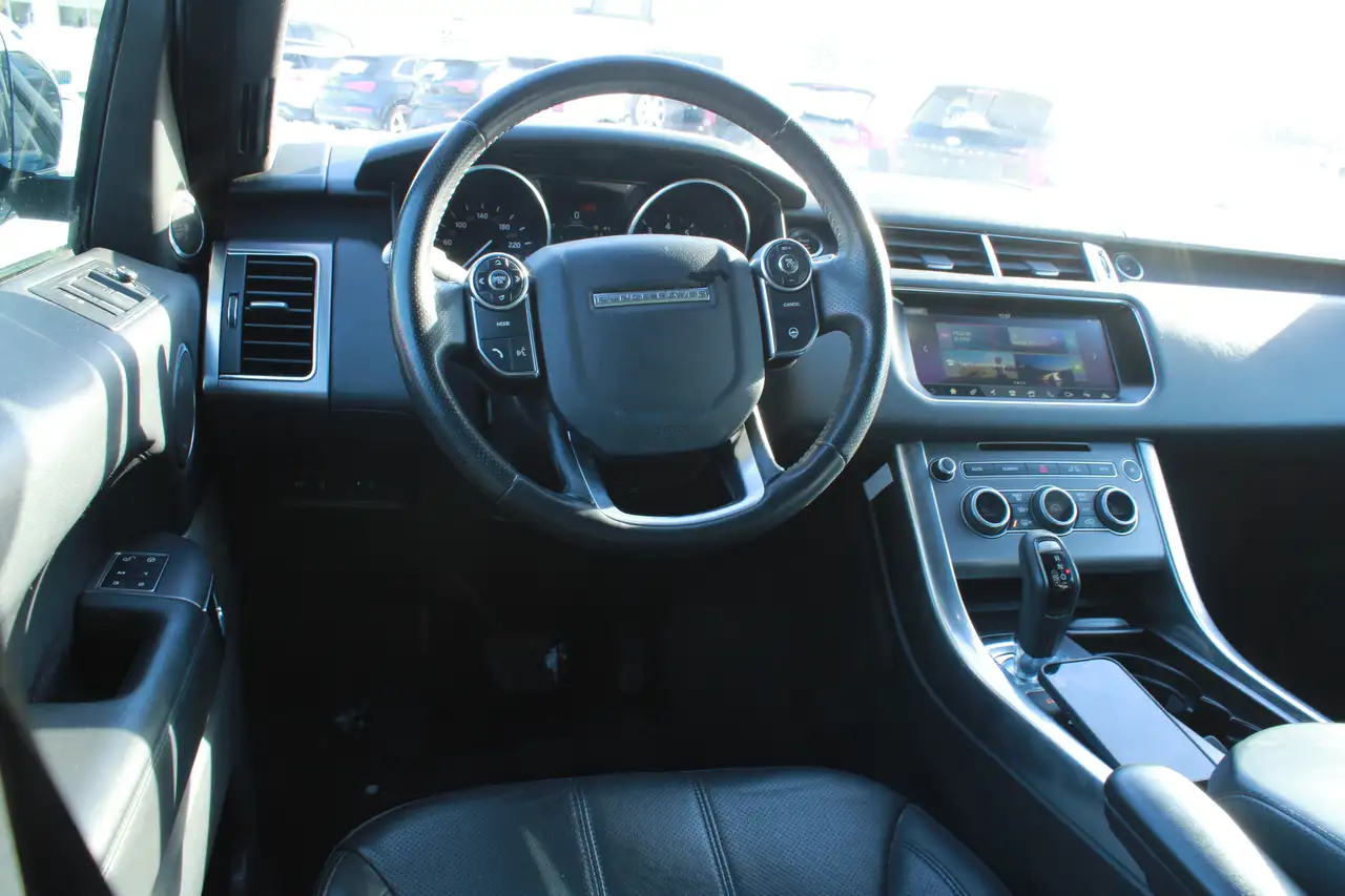 Land Rover Range Rover Sport снимка Land Rover Range Rover Sport