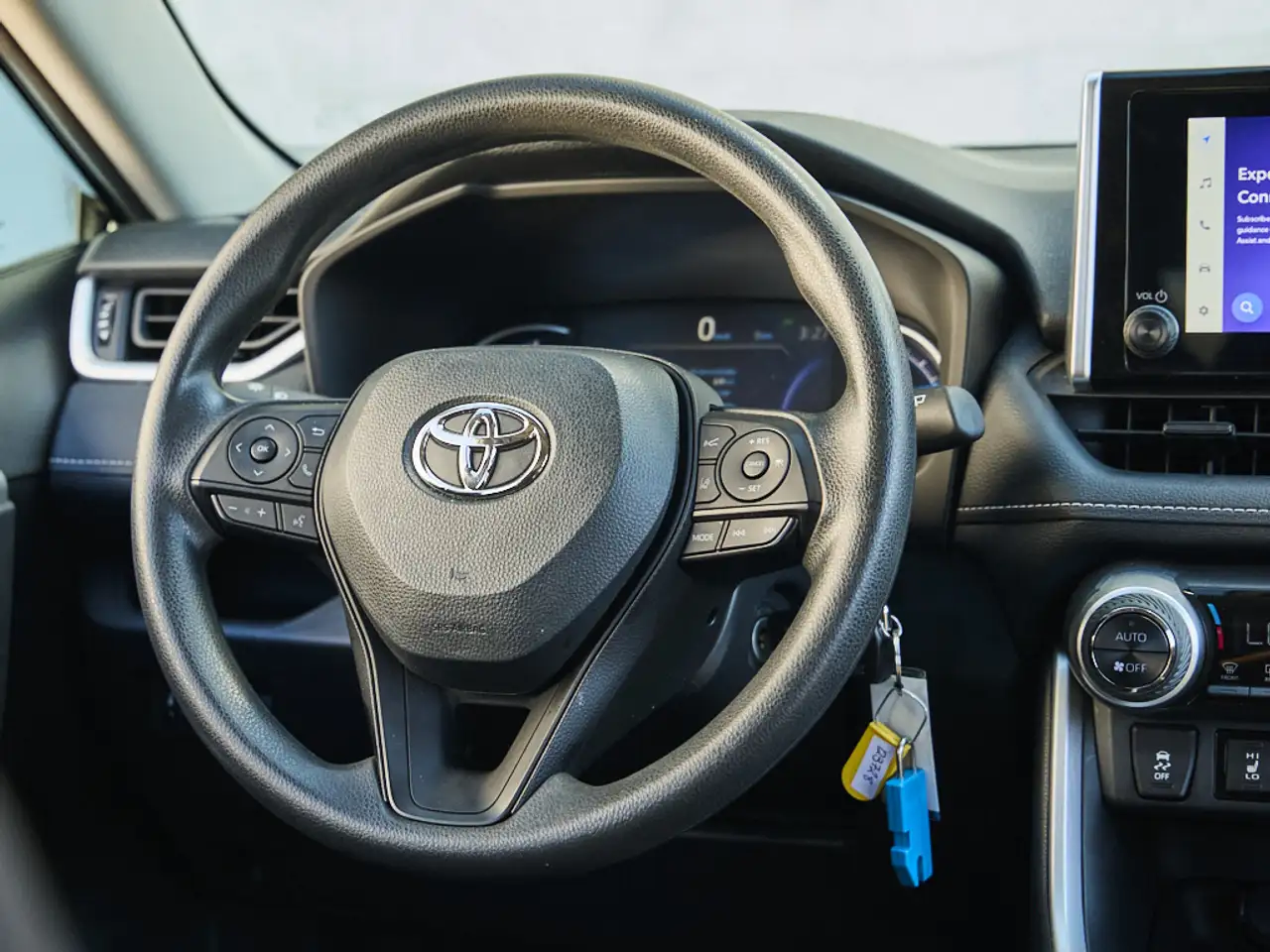 Toyota RAV 4 снимка Toyota RAV 4