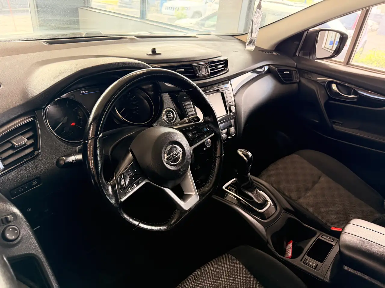 Nissan Qashqai photo Nissan Qashqai