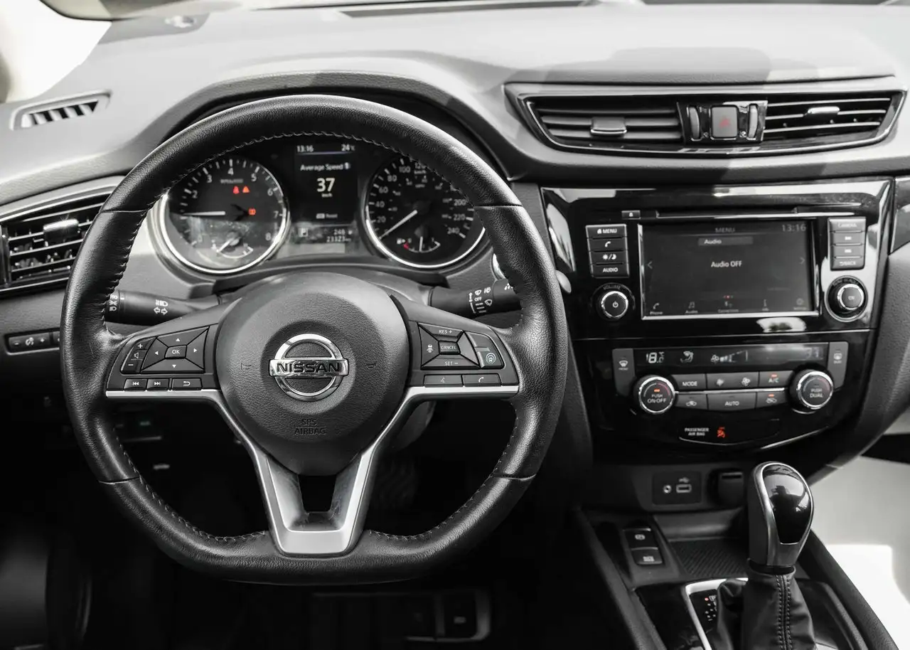 Nissan Qashqai photo Nissan Qashqai