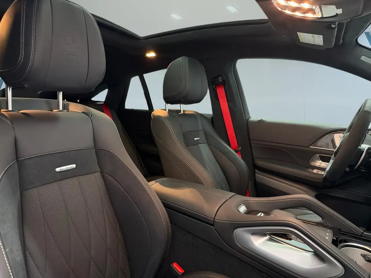 Mercedes-Benz GLE снимка Mercedes-Benz GLE