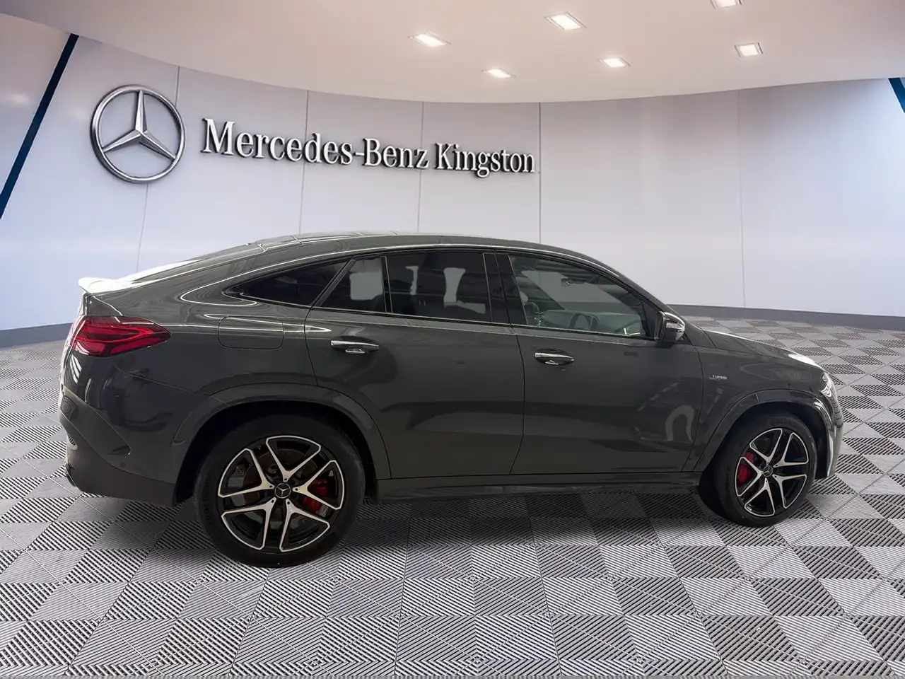 Mercedes-Benz GLE снимка Mercedes-Benz GLE