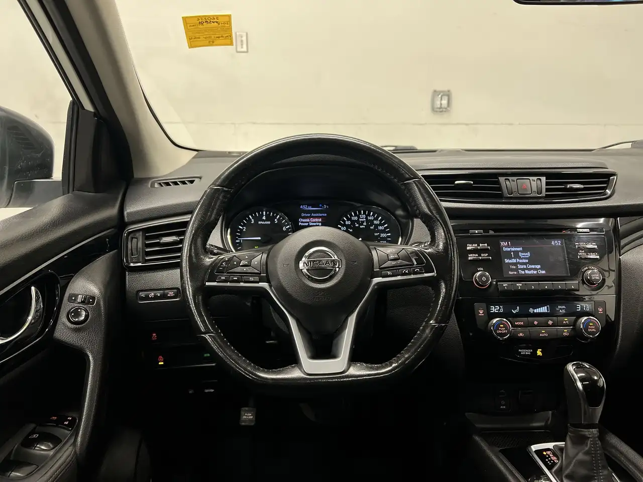 Nissan Qashqai photo Nissan Qashqai