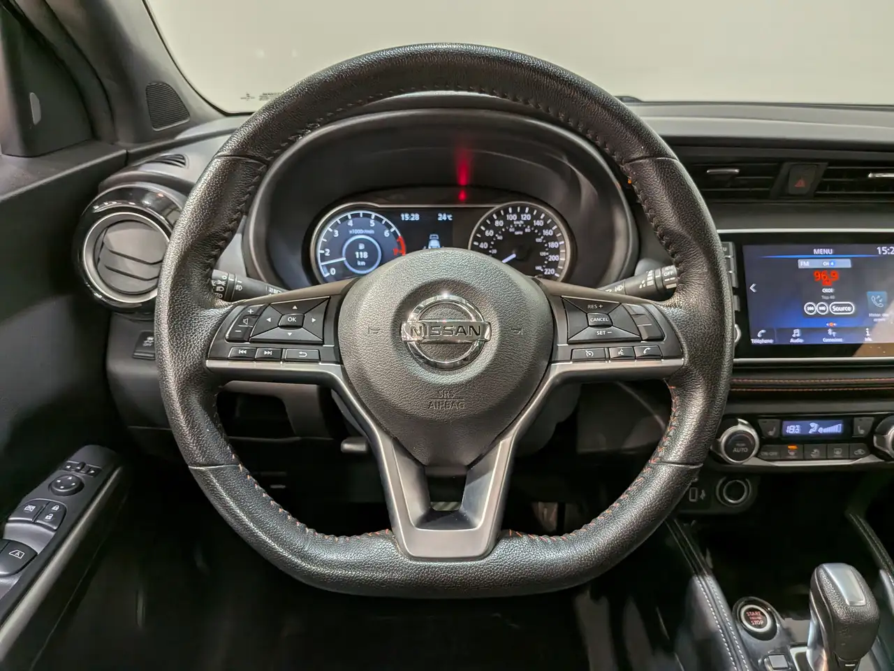Nissan Kicks photo Nissan Kicks