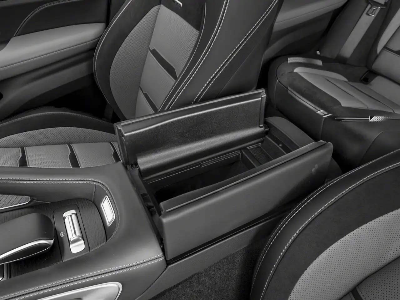 Mercedes-Benz GLE photo Mercedes-Benz GLE