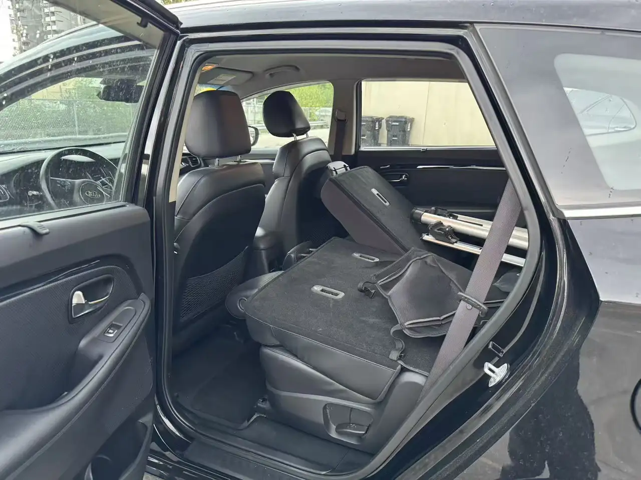 Kia Rondo снимка Kia Rondo