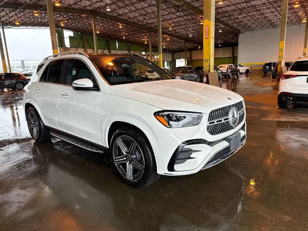 Mercedes-Benz GLE снимка Mercedes-Benz GLE