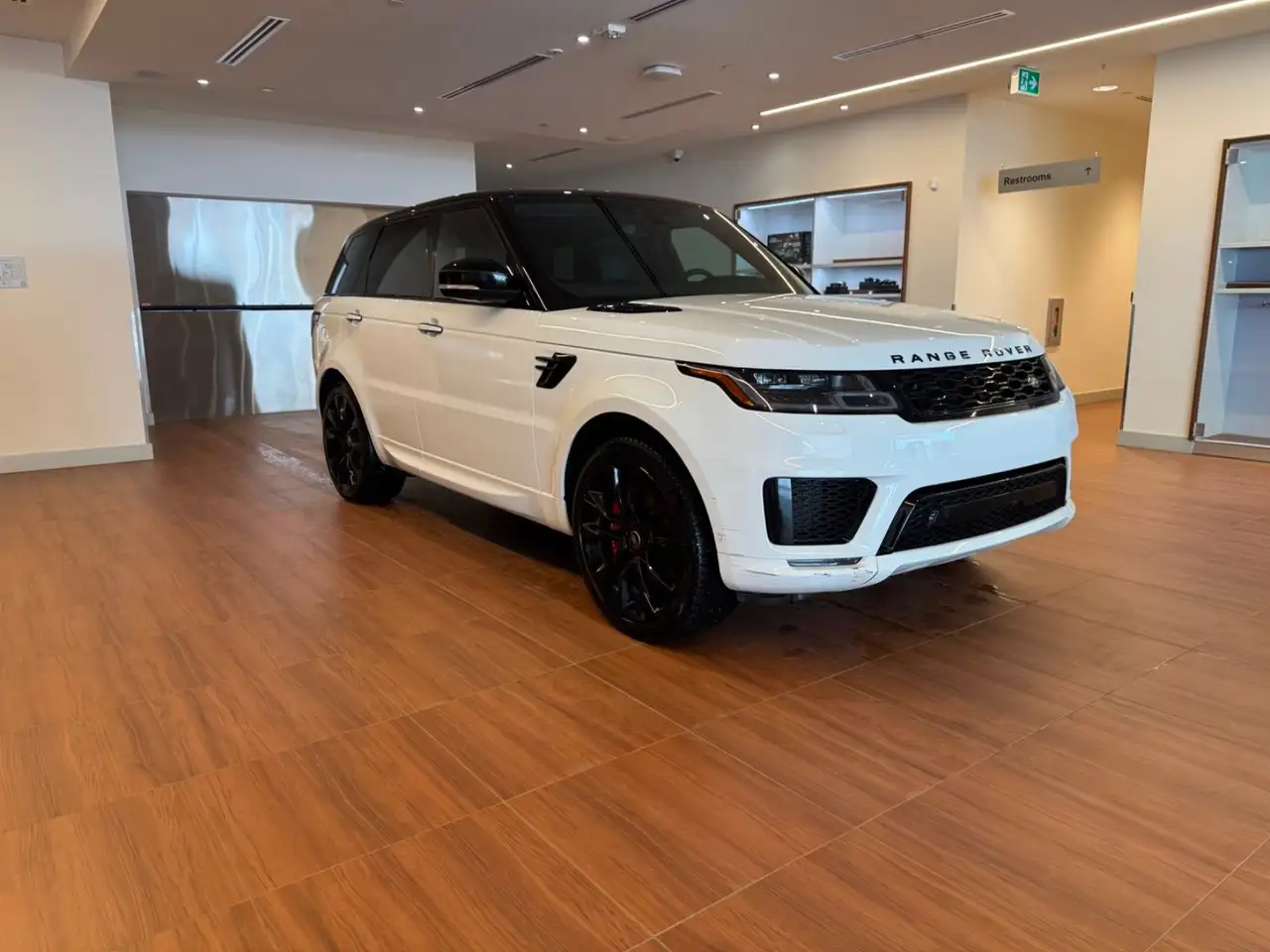 Land Rover Range Rover Sport photo Land Rover Range Rover Sport