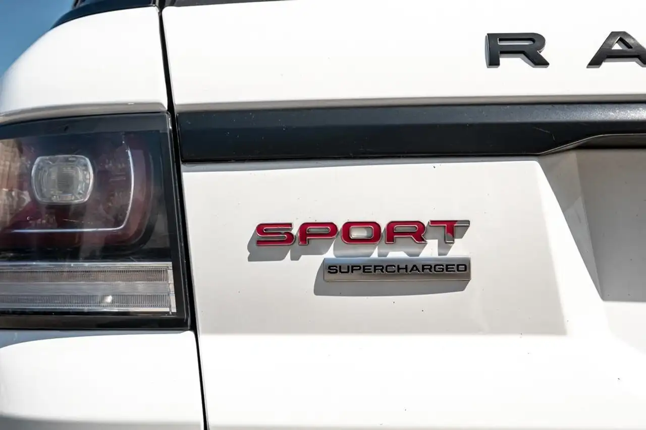 Land Rover Range Rover Sport снимка Land Rover Range Rover Sport