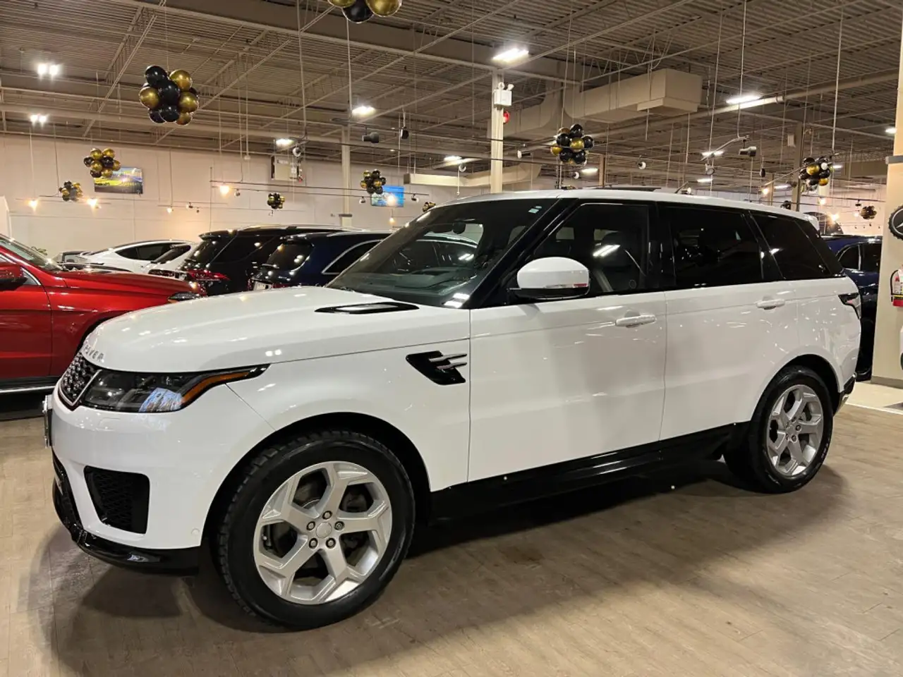 Land Rover Range Rover Sport снимка Land Rover Range Rover Sport