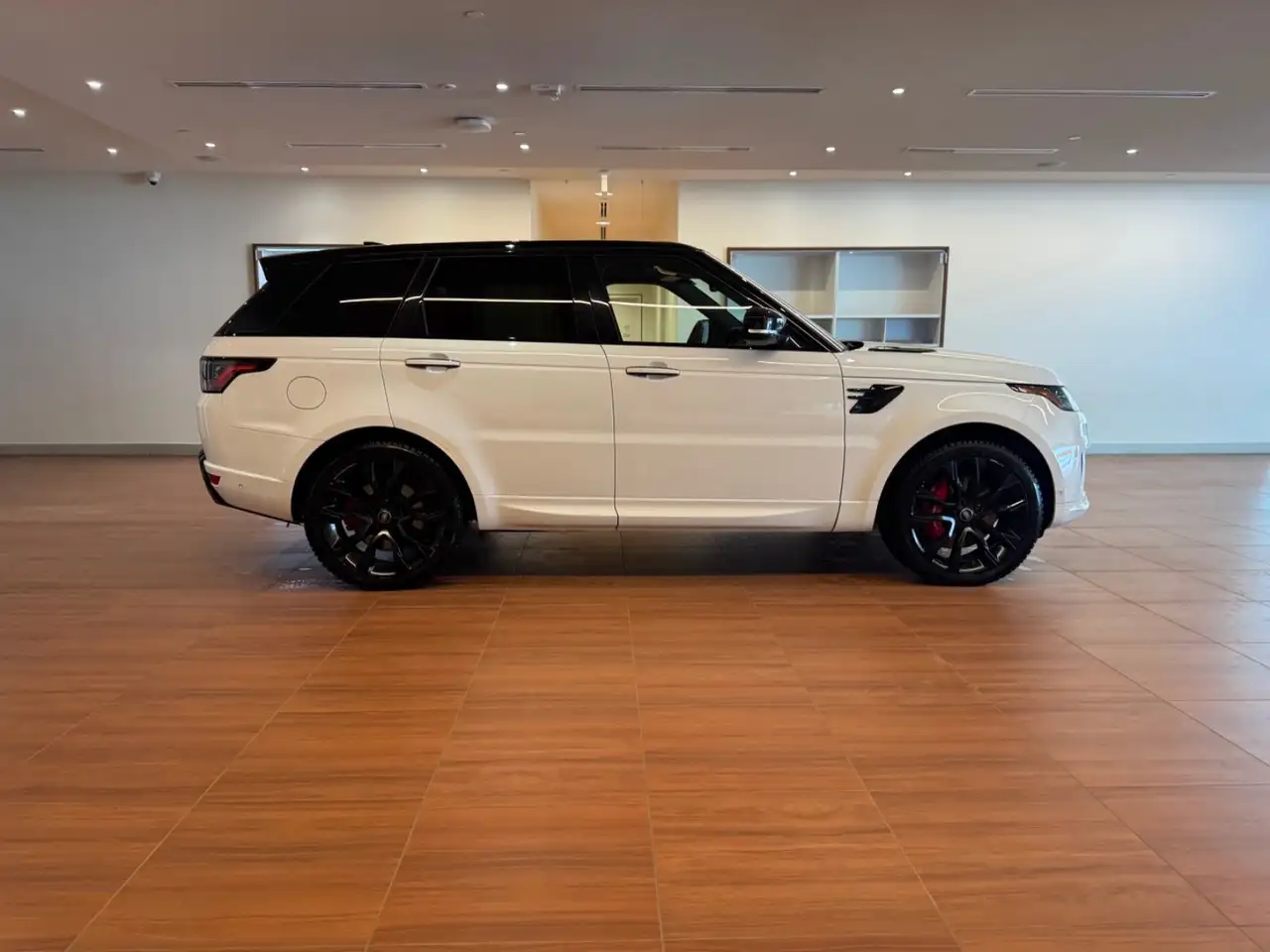 Land Rover Range Rover Sport photo Land Rover Range Rover Sport
