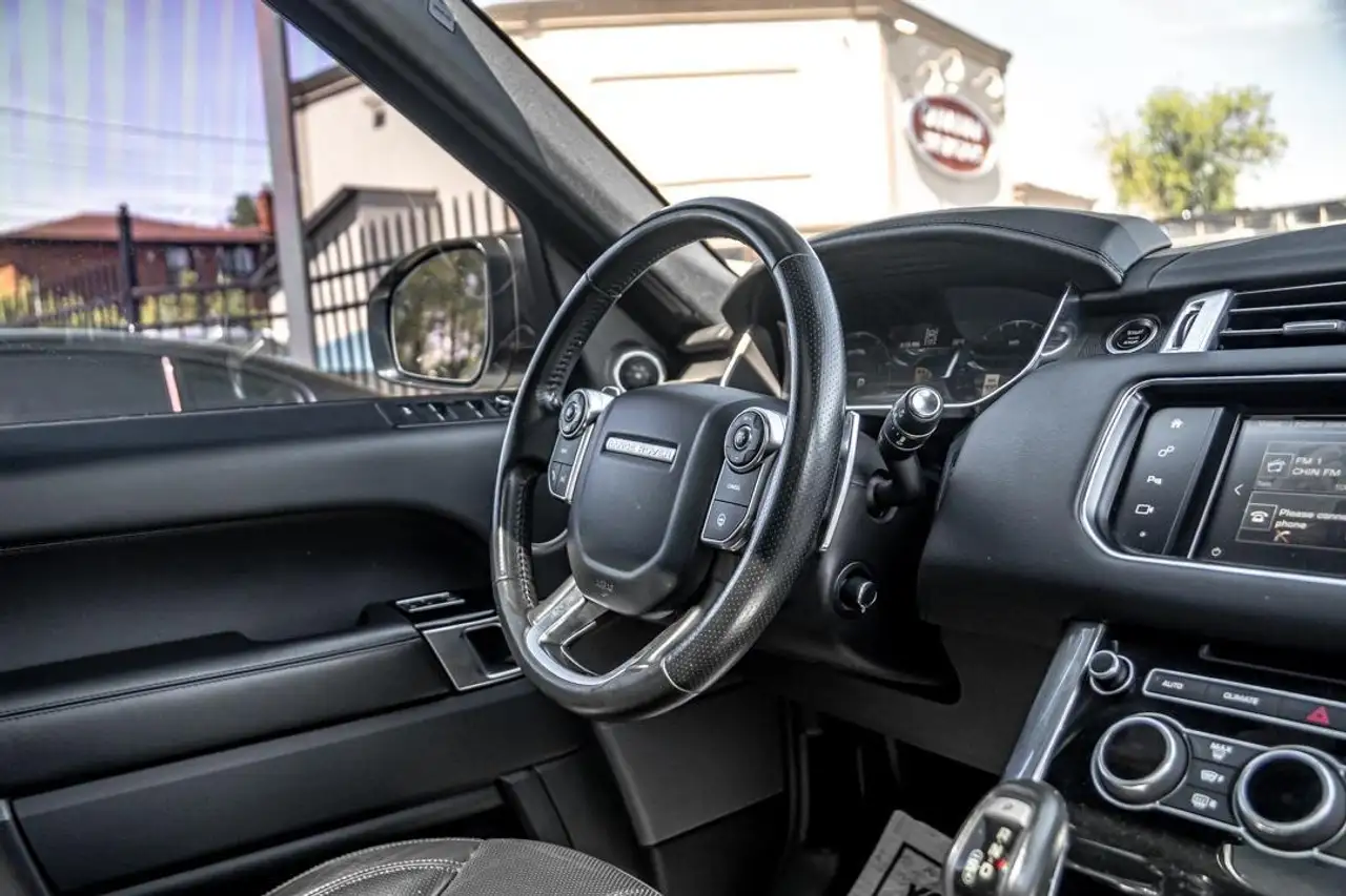 Land Rover Range Rover Sport снимка Land Rover Range Rover Sport