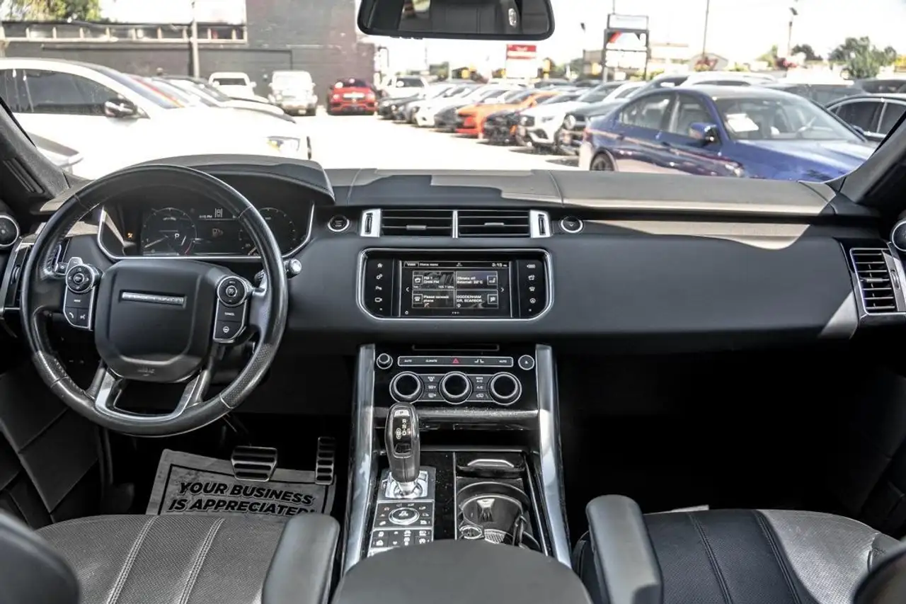 Land Rover Range Rover Sport снимка Land Rover Range Rover Sport