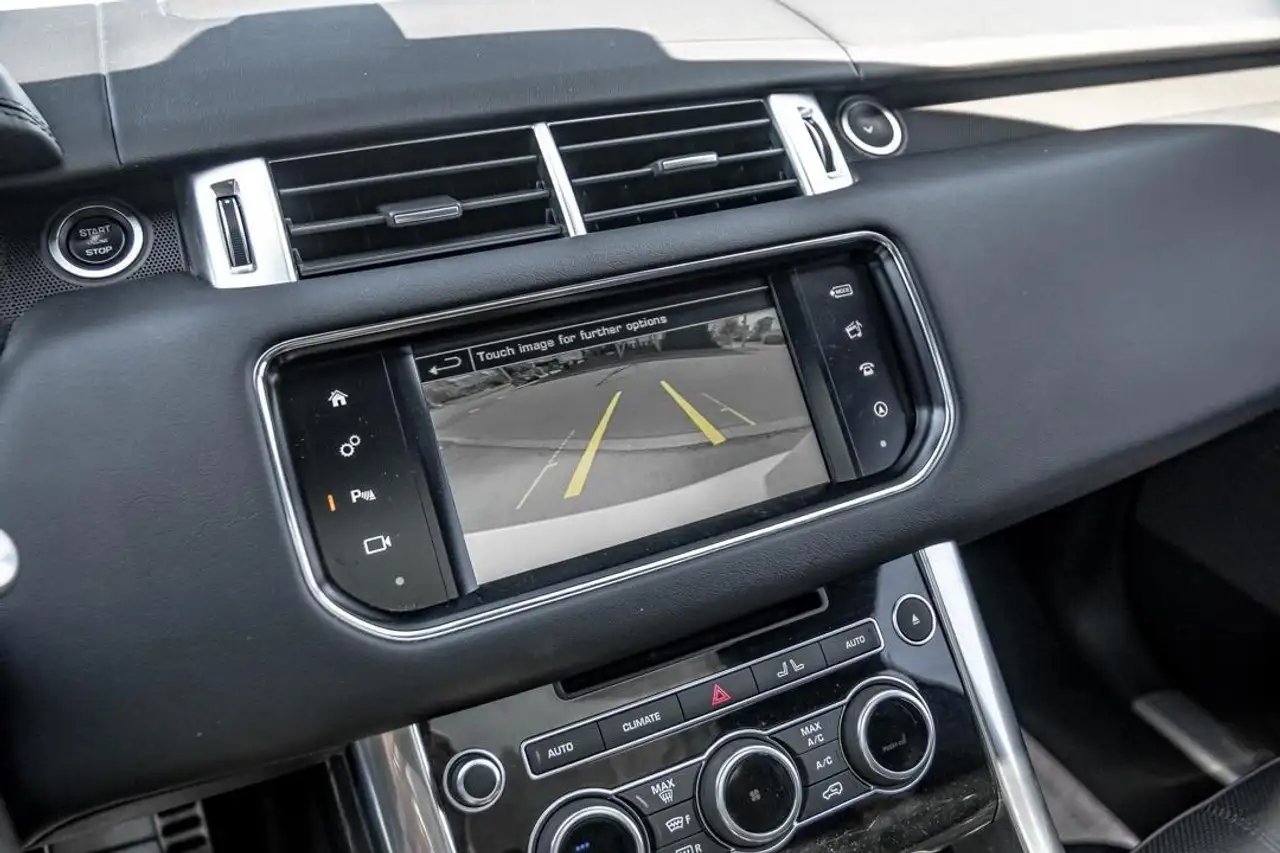 Land Rover Range Rover Sport снимка Land Rover Range Rover Sport