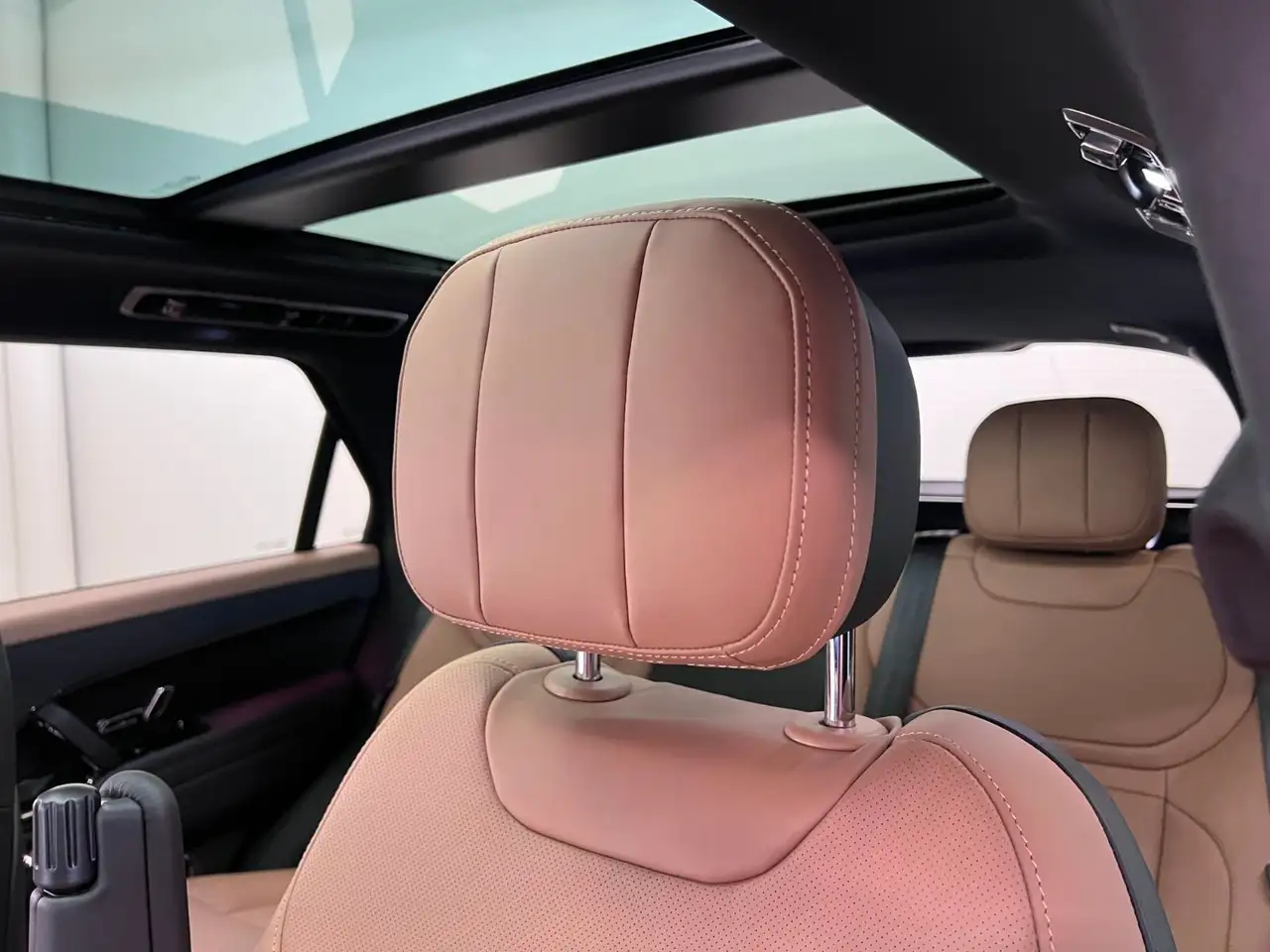 Land Rover Range Rover Sport снимка Land Rover Range Rover Sport