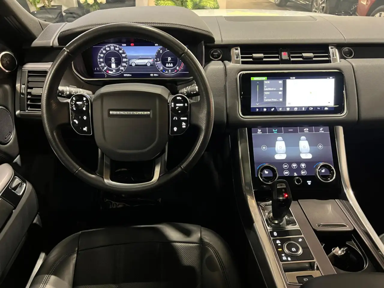 Land Rover Range Rover Sport снимка Land Rover Range Rover Sport