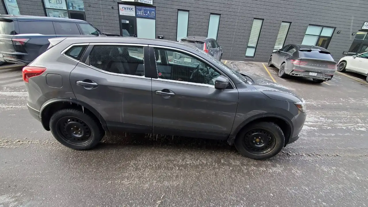 Nissan Qashqai photo Nissan Qashqai