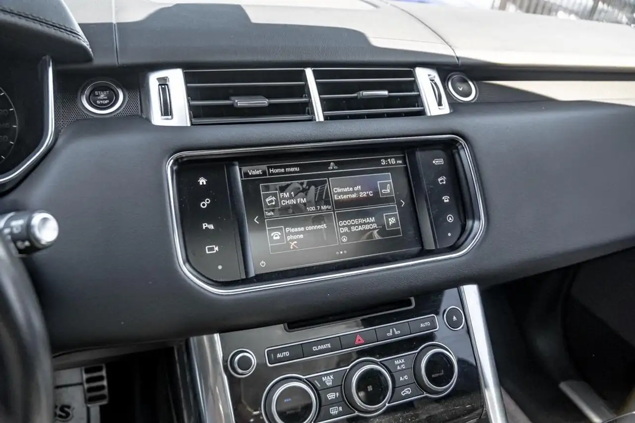 Land Rover Range Rover Sport снимка Land Rover Range Rover Sport