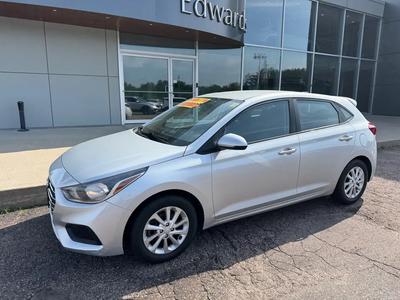 Hyundai ACCENT снимка Hyundai ACCENT