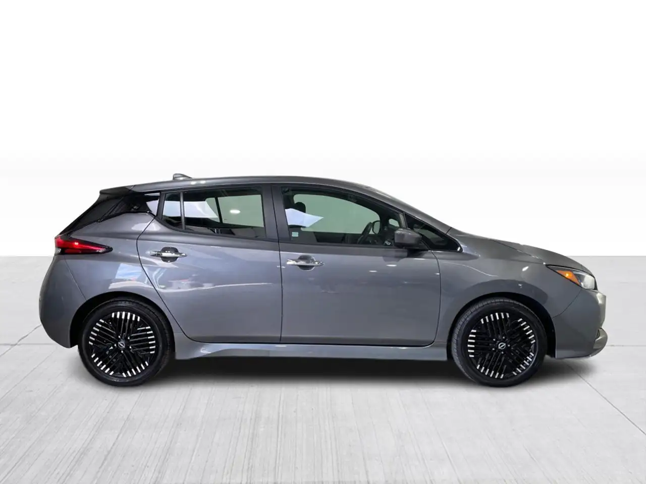 2025 Nissan Leaf