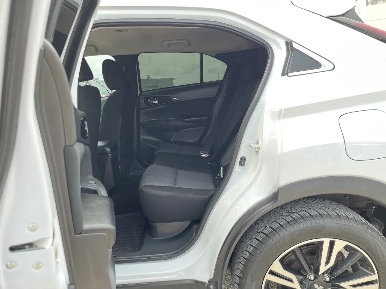 Mitsubishi Eclipse Cross photo Mitsubishi Eclipse Cross