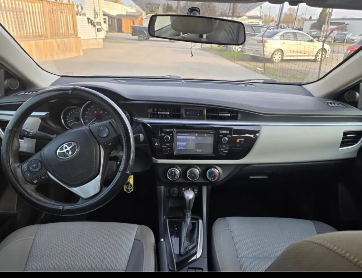 Toyota Corolla снимка Toyota Corolla