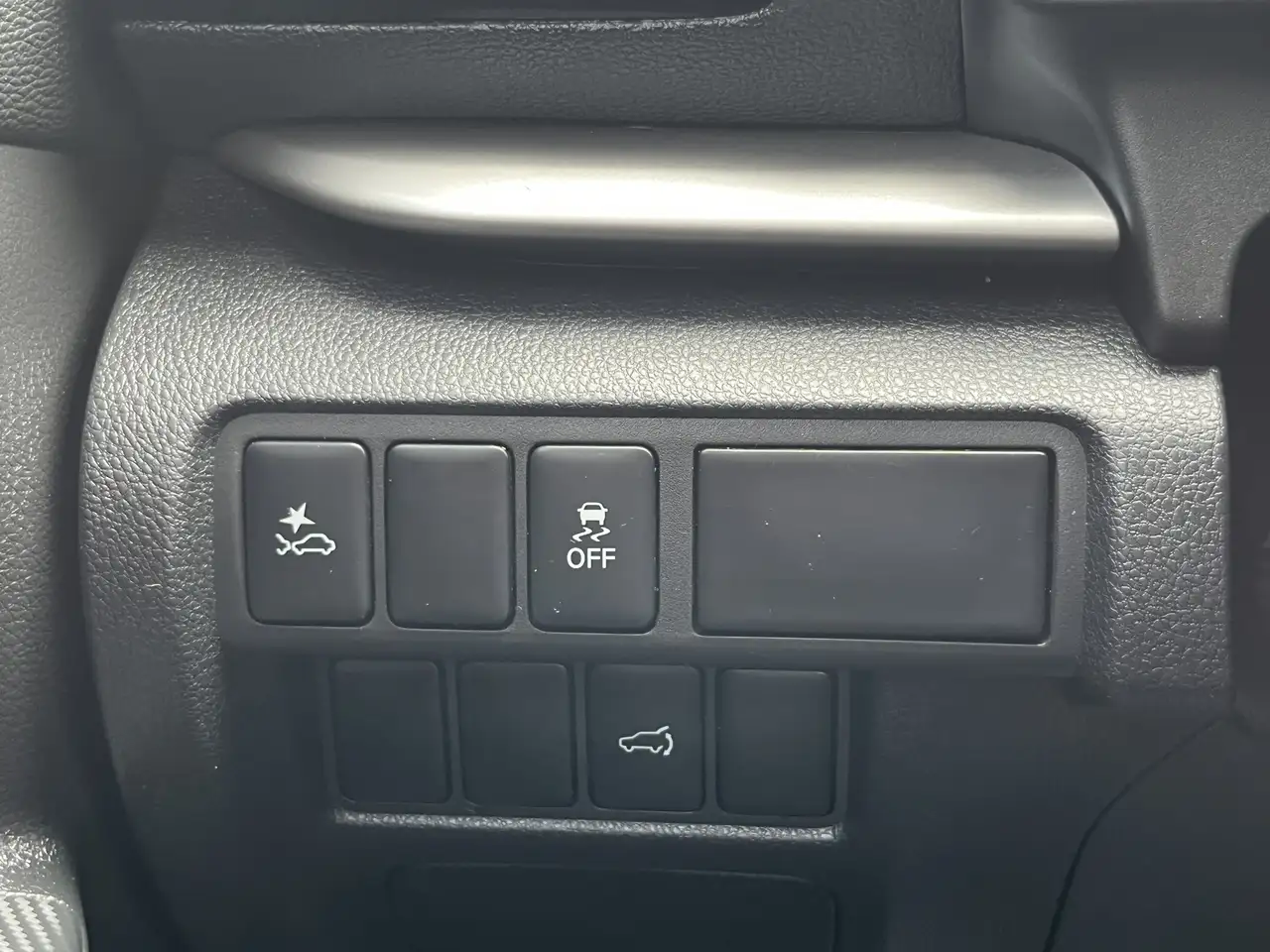 Mitsubishi Eclipse Cross photo Mitsubishi Eclipse Cross
