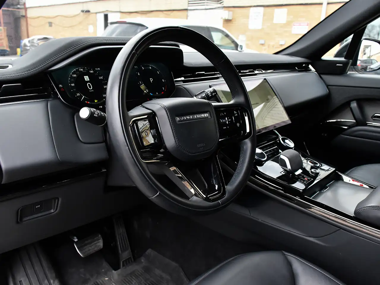 Land Rover Range Rover Sport снимка Land Rover Range Rover Sport