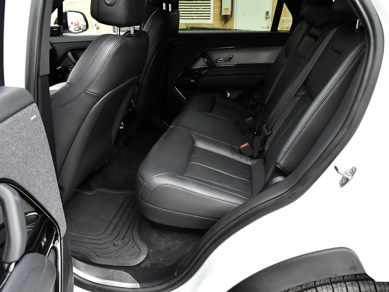 Land Rover Range Rover Sport снимка Land Rover Range Rover Sport