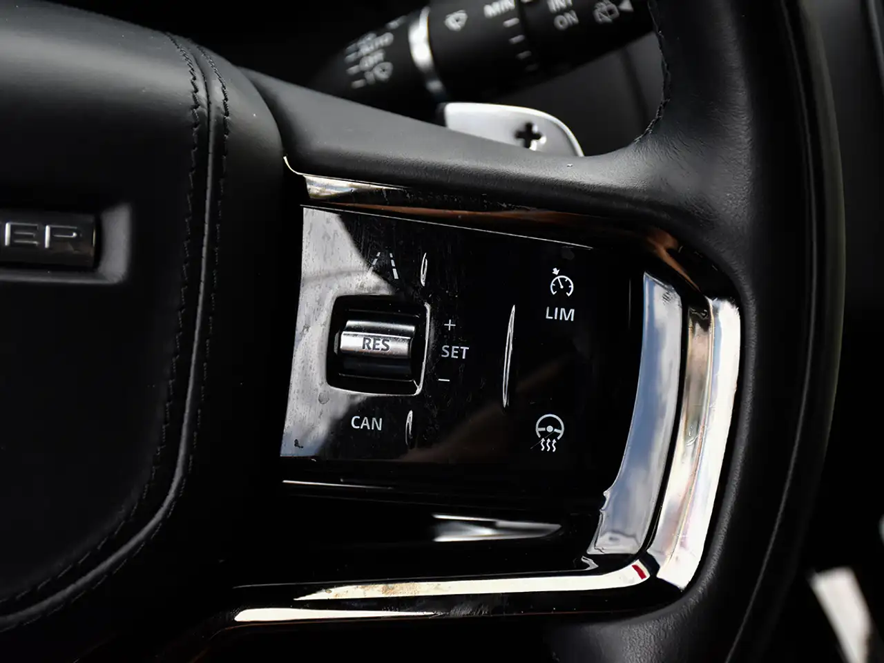 Land Rover Range Rover Sport снимка Land Rover Range Rover Sport