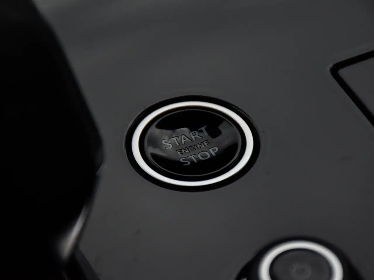 Land Rover Range Rover Sport снимка Land Rover Range Rover Sport
